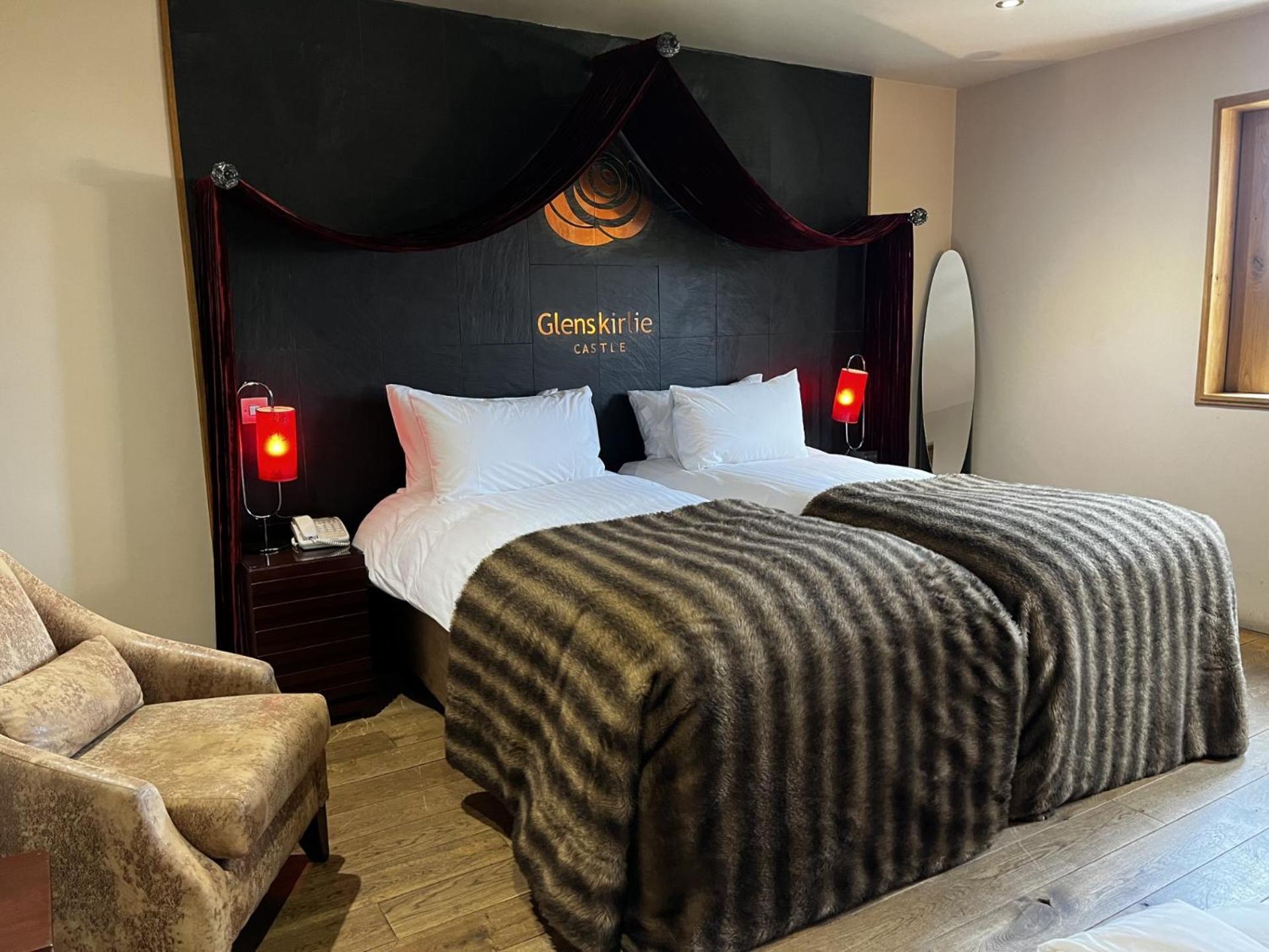 Glenskirlie Castle Hotel Banknock Exteriör bild